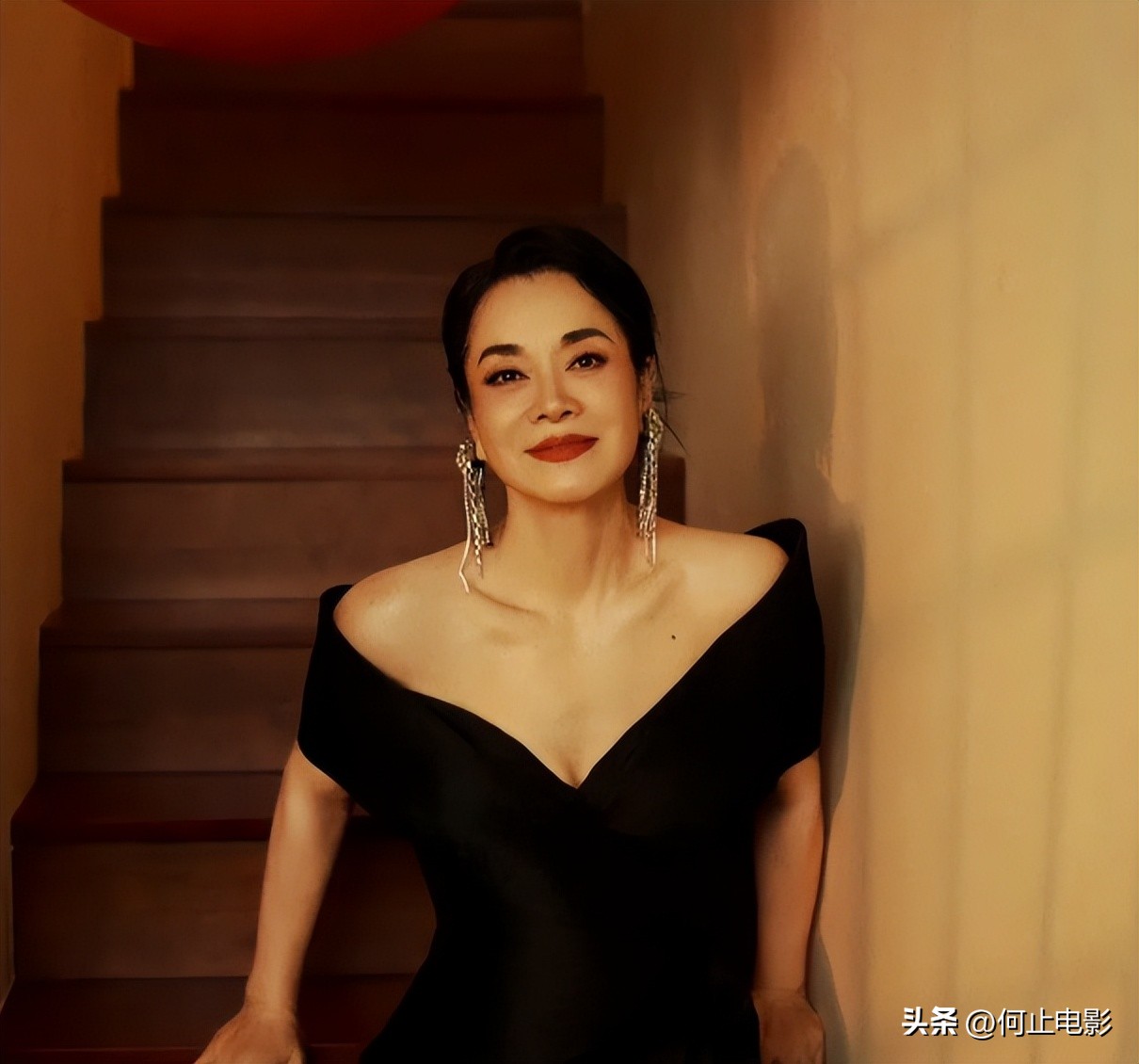 _毛阿敏: 富豪丈夫去世后交出公司, 明智之举, 如今和儿女们过得安稳_毛阿敏: 富豪丈夫去世后交出公司, 明智之举, 如今和儿女们过得安稳