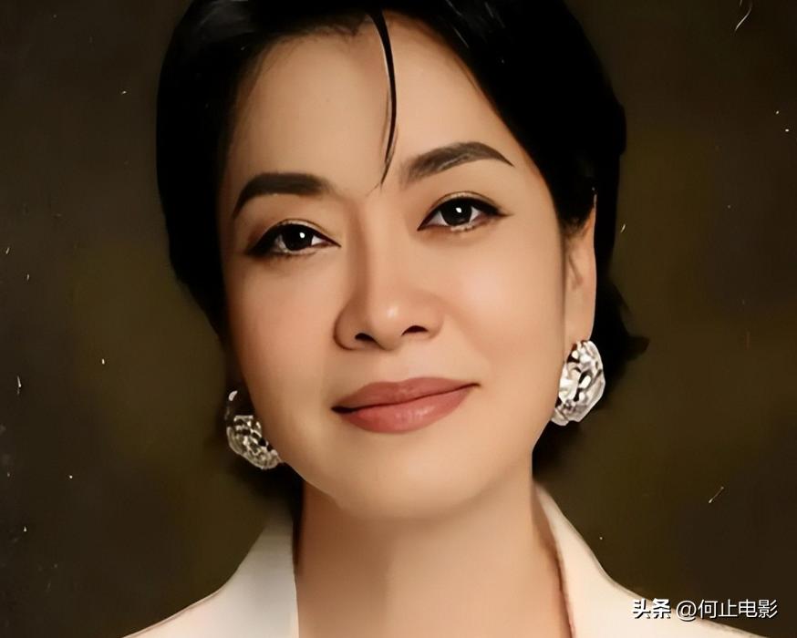 毛阿敏: 富豪丈夫去世后交出公司, 明智之举, 如今和儿女们过得安稳__毛阿敏: 富豪丈夫去世后交出公司, 明智之举, 如今和儿女们过得安稳