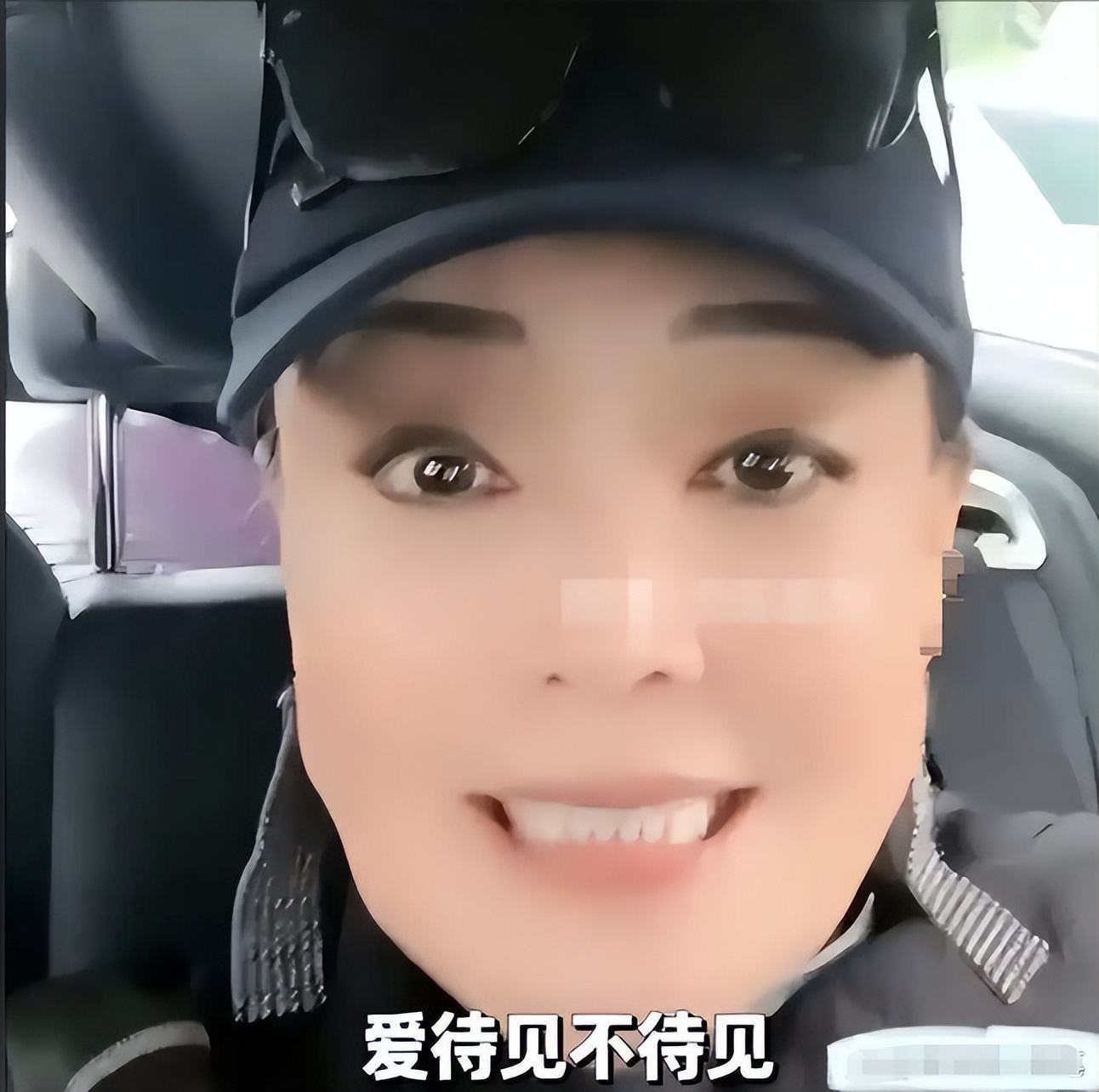 汪小菲父子__汪小菲母亲资料