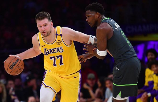 4胜12负，净输203分！超级三巨头成为摆设，你们离重建也不远了__4胜12负，净输203分！超级三巨头成为摆设，你们离重建也不远了