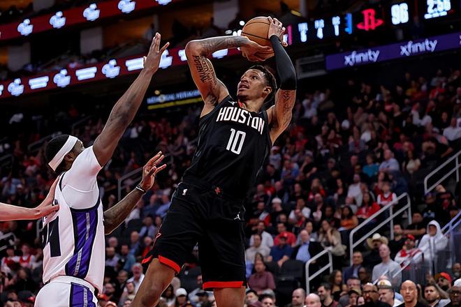 火箭差点打败勇士__火箭打勇士太难