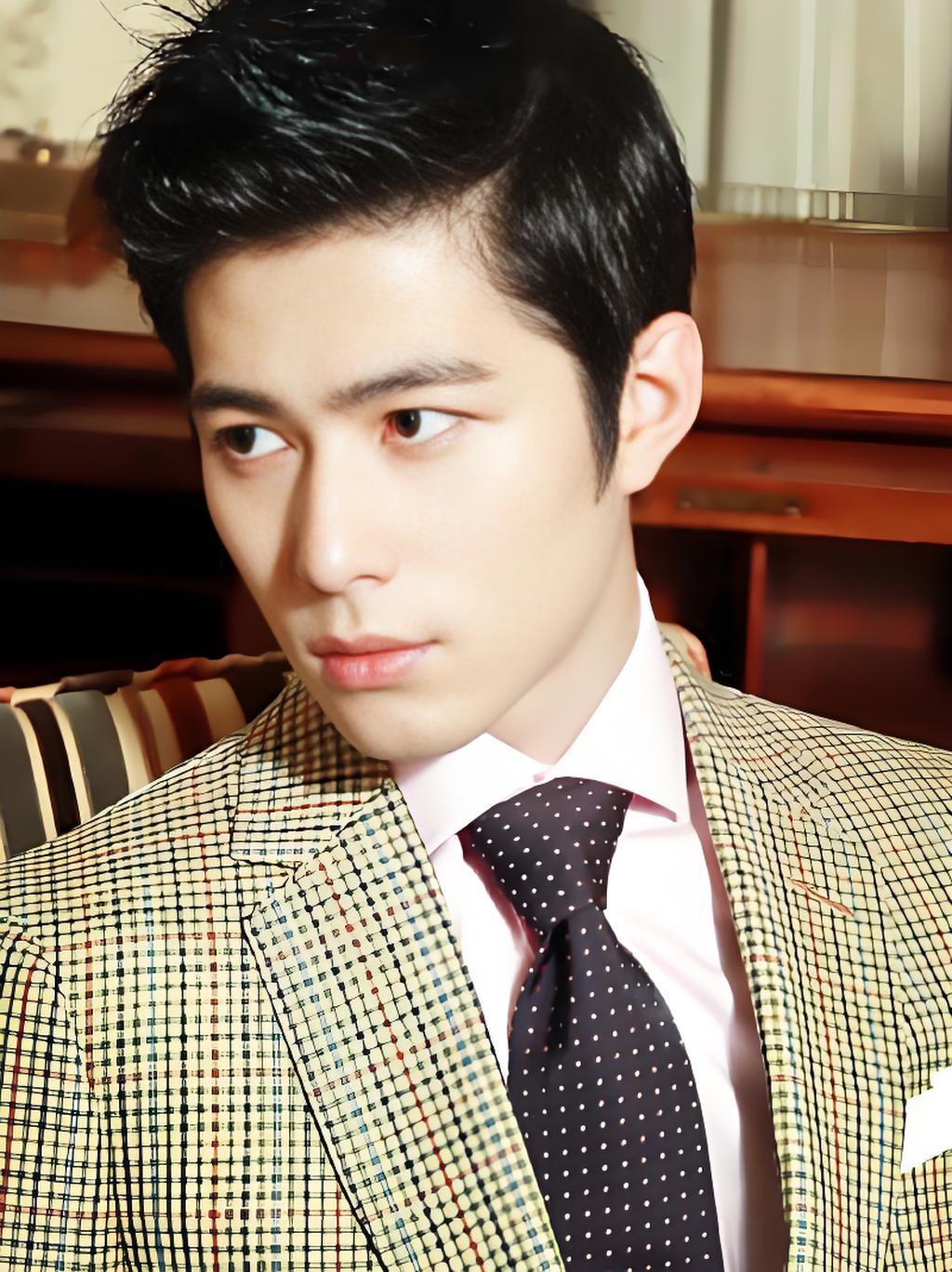 从《小时代》爆红到车祸重伤，艺人陈学冬，虽命运多舛但乐观向前_从《小时代》爆红到车祸重伤，艺人陈学冬，虽命运多舛但乐观向前_