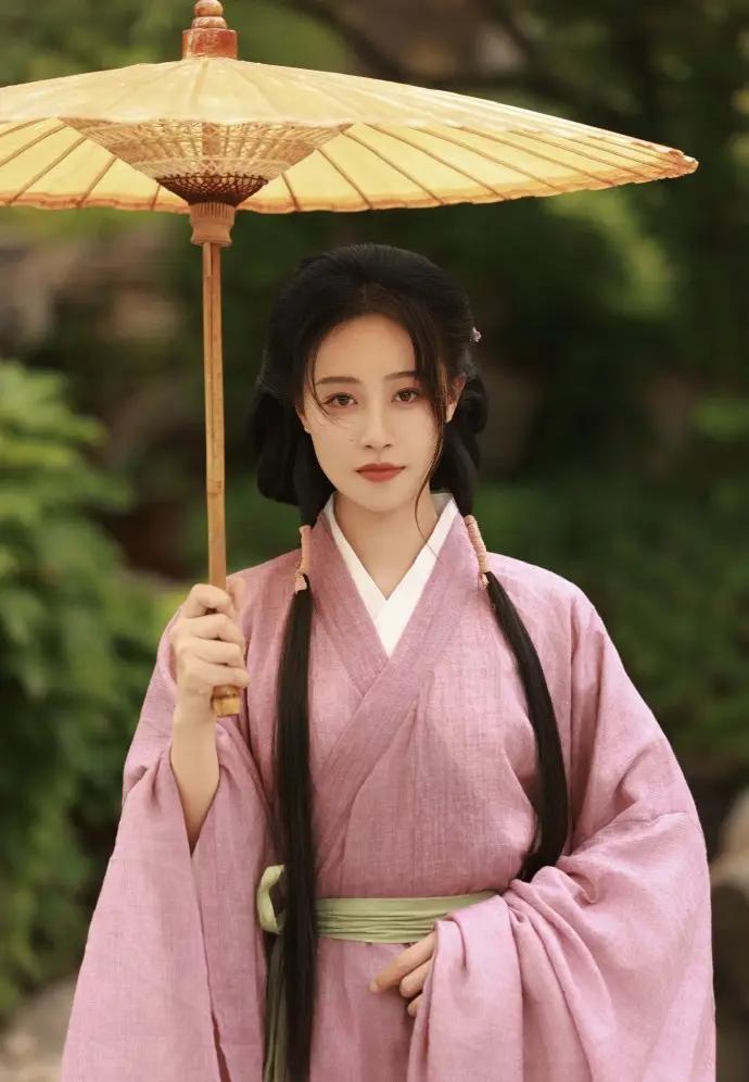 35岁蓝盈莹，不婚不育又怎样？从“浣碧”到《生万物》，独自闪耀_35岁蓝盈莹，不婚不育又怎样？从“浣碧”到《生万物》，独自闪耀_