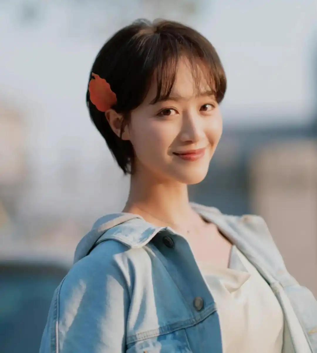 _35岁蓝盈莹，不婚不育又怎样？从“浣碧”到《生万物》，独自闪耀_35岁蓝盈莹，不婚不育又怎样？从“浣碧”到《生万物》，独自闪耀