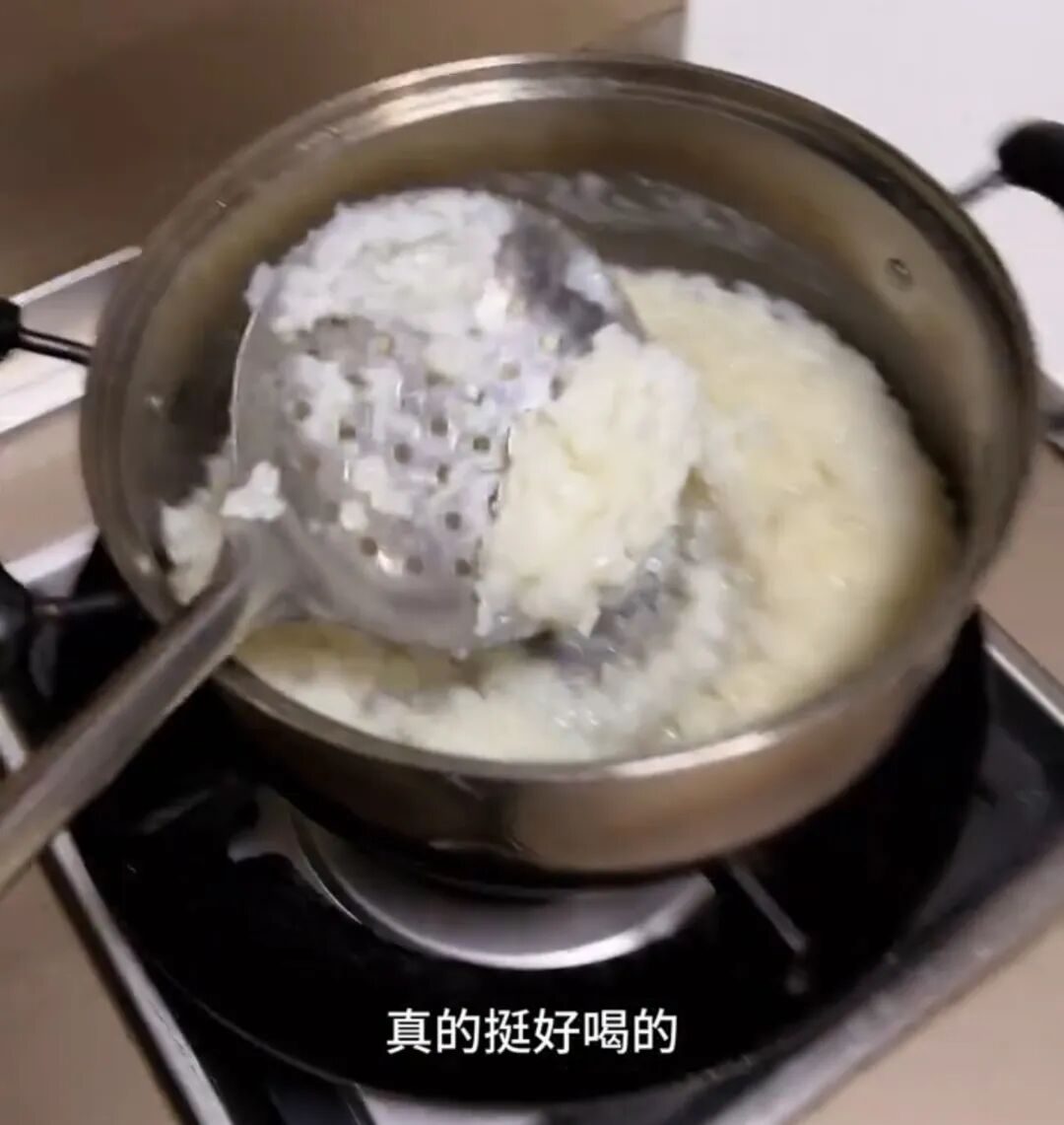 _1段“女儿炒了四道菜”视频被挂上热搜，打脸了多少有毒的家长_1段“女儿炒了四道菜”视频被挂上热搜，打脸了多少有毒的家长