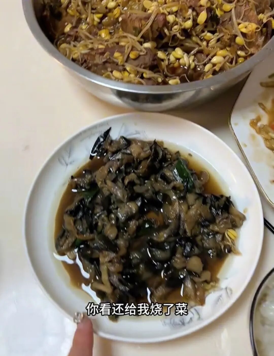 1段“女儿炒了四道菜”视频被挂上热搜，打脸了多少有毒的家长_1段“女儿炒了四道菜”视频被挂上热搜，打脸了多少有毒的家长_