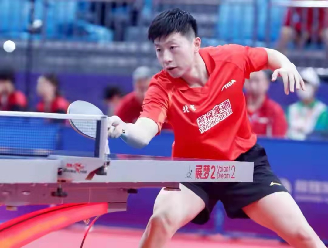 _乒乓球莎莎对战藤的视频_乒乓球莎莎