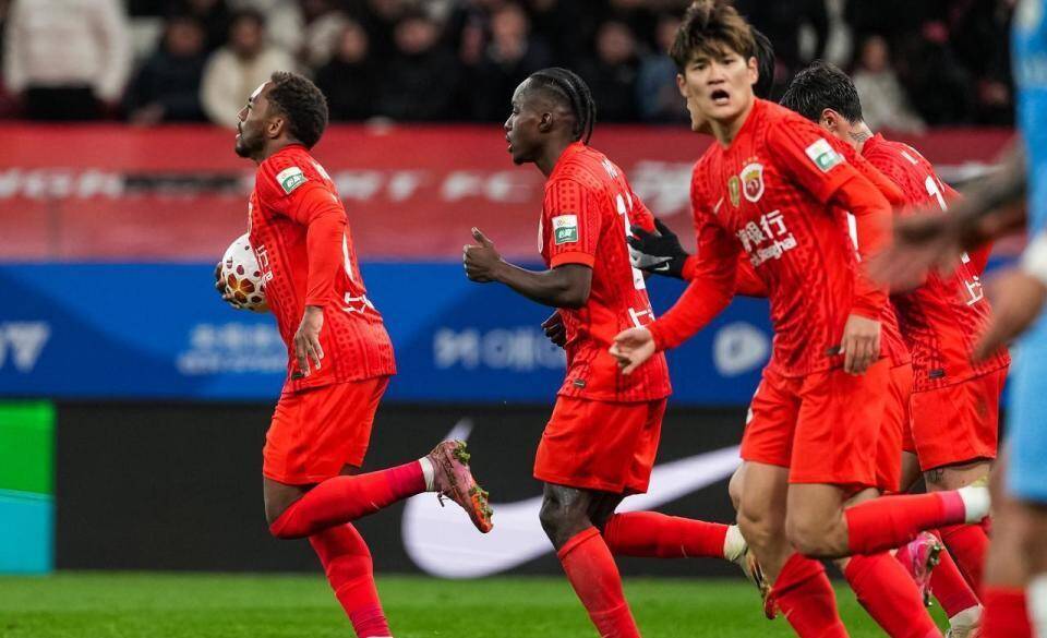 中超联赛亚冠__亚冠中超全军覆没