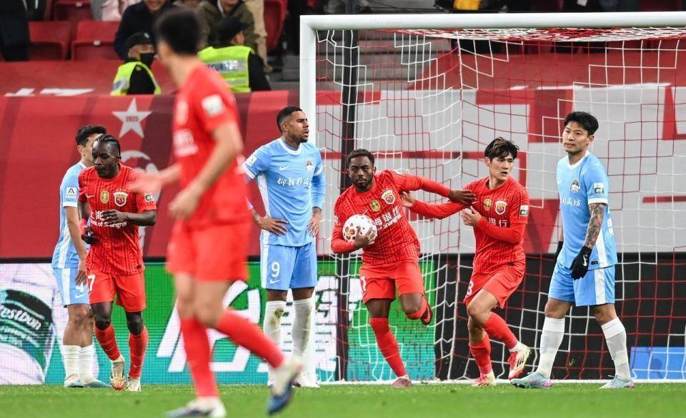 中超联赛亚冠_亚冠中超全军覆没_