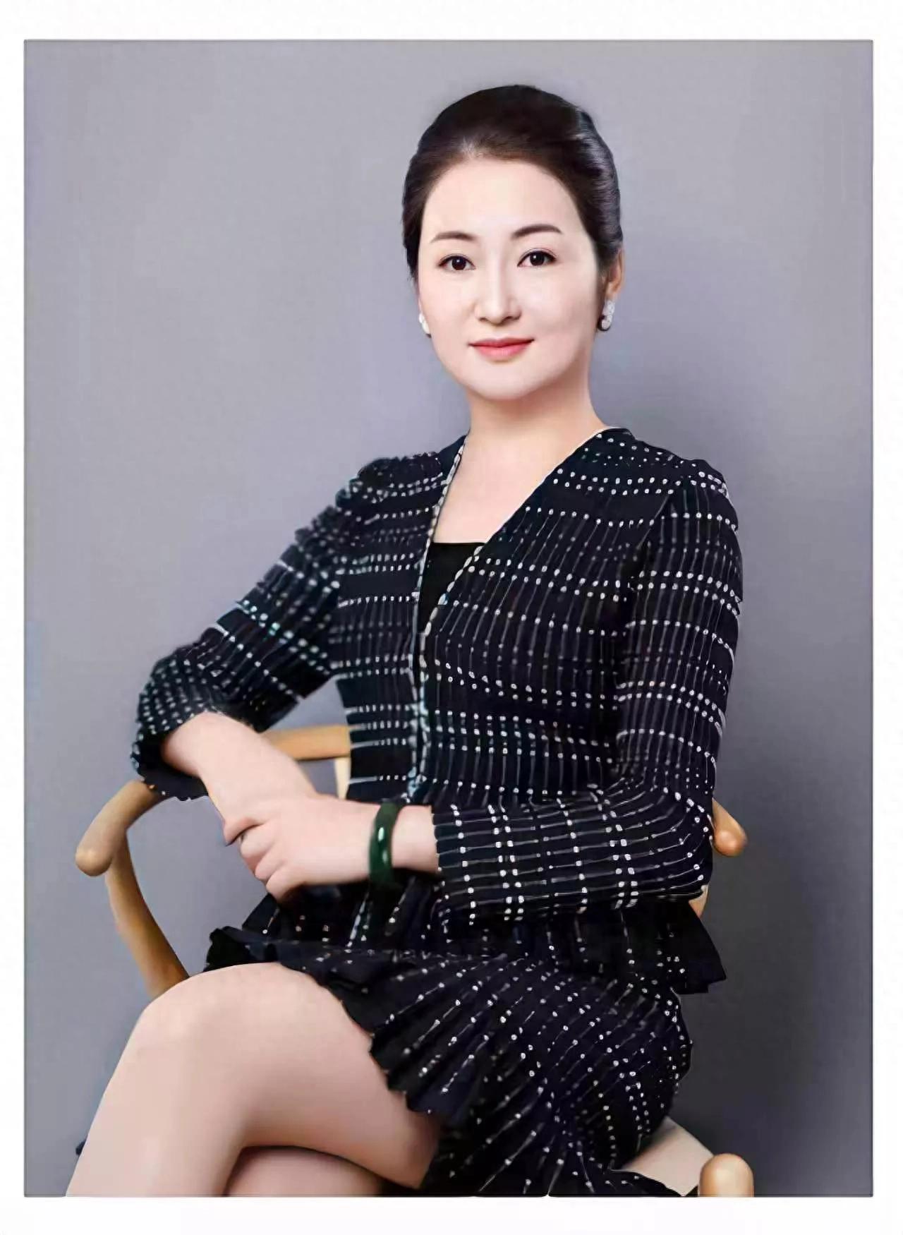 _“她力量”｜畅力资产董事长宝晓辉：宏观知本原 长期见价值_“她力量”｜畅力资产董事长宝晓辉：宏观知本原 长期见价值