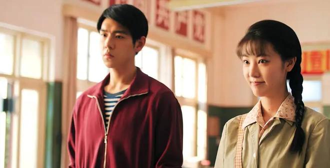 《纯真年代的爱情》大结局，直到凌漪被开除，才看清叶峰另一面__《纯真年代的爱情》大结局，直到凌漪被开除，才看清叶峰另一面