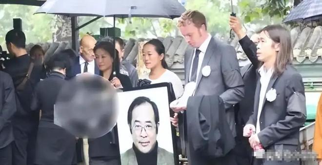 未婚生女、靠导演上位？《重案六组》翻拍，王茜的含金量还在上升_未婚生女、靠导演上位？《重案六组》翻拍，王茜的含金量还在上升_