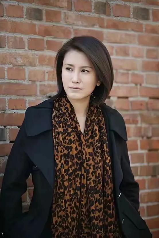 _未婚生女、靠导演上位？《重案六组》翻拍，王茜的含金量还在上升_未婚生女、靠导演上位？《重案六组》翻拍，王茜的含金量还在上升