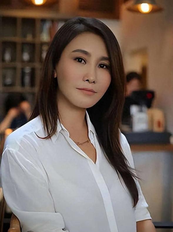 未婚生女、靠导演上位？《重案六组》翻拍，王茜的含金量还在上升__未婚生女、靠导演上位？《重案六组》翻拍，王茜的含金量还在上升