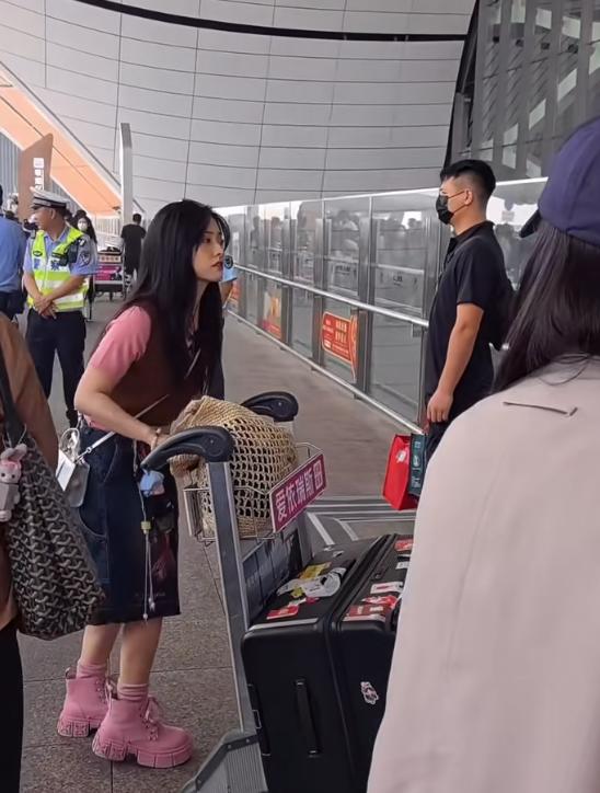 《中餐厅9》出发，集半个娱乐圈，看完阵容我想说：可别再翻车了__《中餐厅9》出发，集半个娱乐圈，看完阵容我想说：可别再翻车了