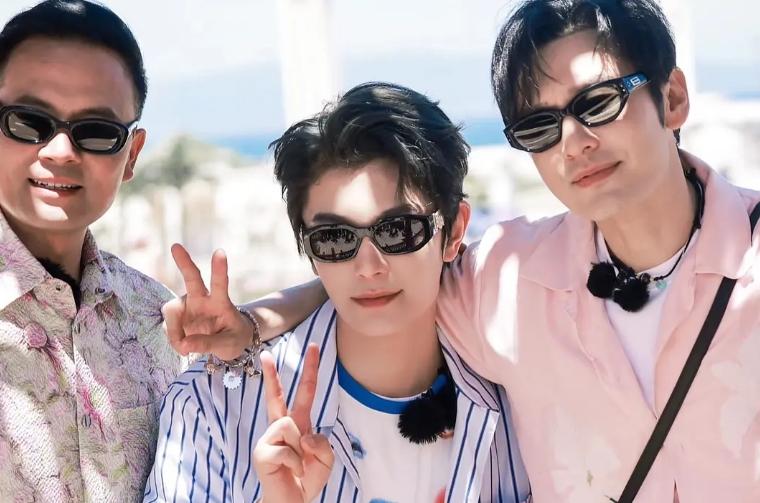 _《中餐厅9》出发，集半个娱乐圈，看完阵容我想说：可别再翻车了_《中餐厅9》出发，集半个娱乐圈，看完阵容我想说：可别再翻车了