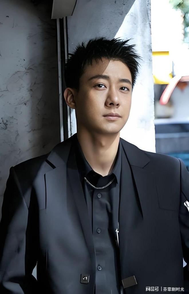 我的山与海：当36岁谭松韵遇到31岁高至霆，才知道cp感确实是玄学__我的山与海：当36岁谭松韵遇到31岁高至霆，才知道cp感确实是玄学