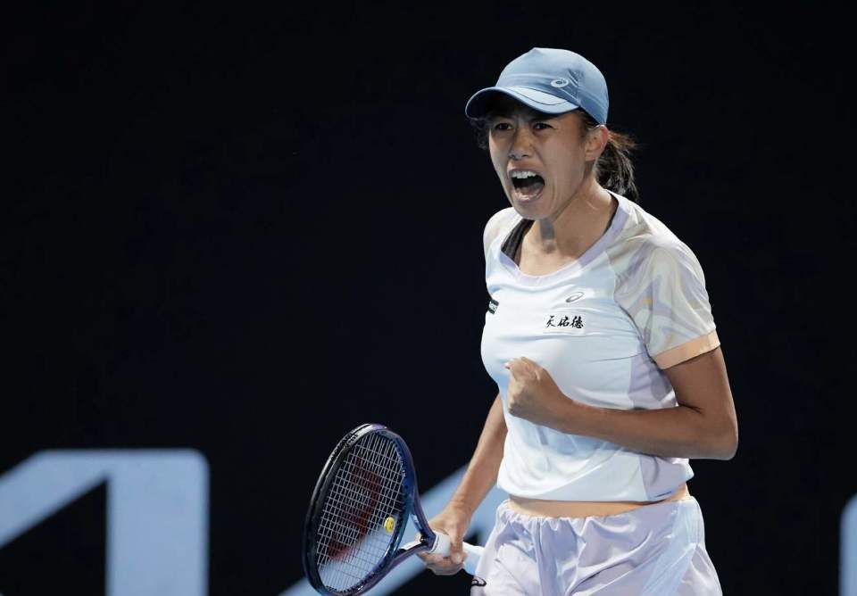 0-2！中国名将遗憾一轮游，无缘4连胜对手，球迷仍送上掌声__0-2！中国名将遗憾一轮游，无缘4连胜对手，球迷仍送上掌声