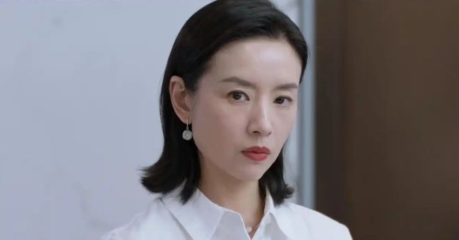 潘粤明暗讽董洁洗白？何洁逼前夫封口？汪东城耍大牌？毕雯珺拒绝张予曦？离婚女星养小男友？__潘粤明暗讽董洁洗白？何洁逼前夫封口？汪东城耍大牌？毕雯珺拒绝张予曦？离婚女星养小男友？