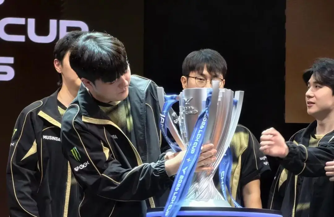 虎娘日报：全新皮肤机甲猎犬原画公布 BLG击败JDG闯入先锋赛_虎娘日报：全新皮肤机甲猎犬原画公布 BLG击败JDG闯入先锋赛_