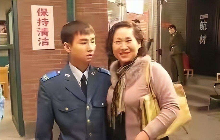 我的父亲母亲电视剧演员_父亲母亲演员_