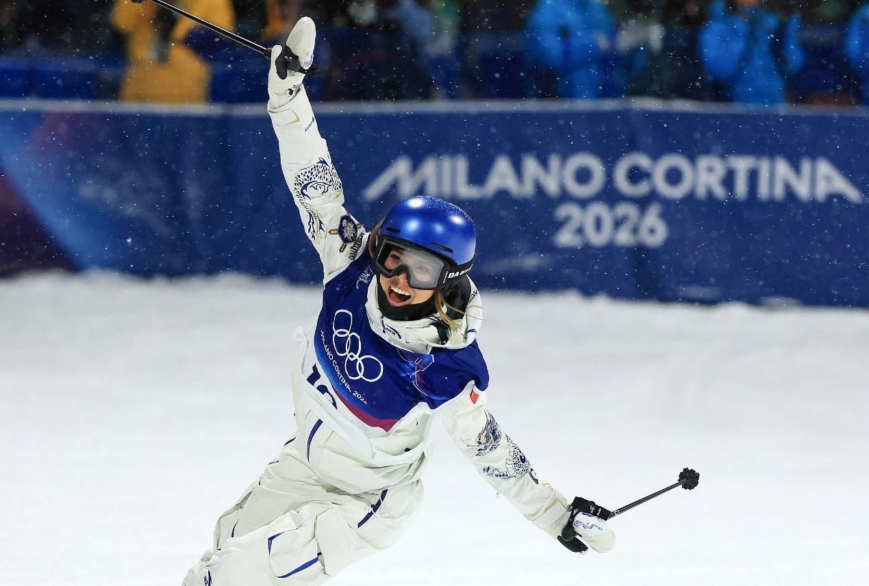 农历大年初一，谷爱凌再夺一银__农历大年初一，谷爱凌再夺一银