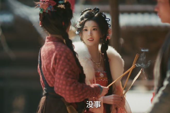 《逐玉》出圈理由：刘琳的演技，张凌赫田曦薇的脸，孔雪儿的衣品__《逐玉》出圈理由：刘琳的演技，张凌赫田曦薇的脸，孔雪儿的衣品