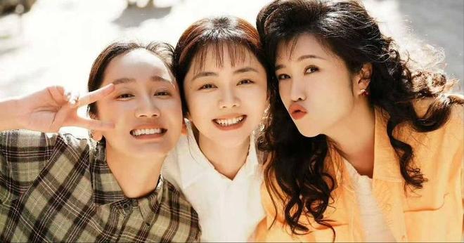 _《我的山与海》口碑井喷，本是冲着谭松韵来的，却被37岁女配惊艳_《我的山与海》口碑井喷，本是冲着谭松韵来的，却被37岁女配惊艳