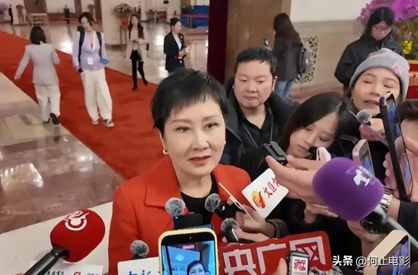 杨幂周迅合作的剧_杨幂与周迅具体事件_