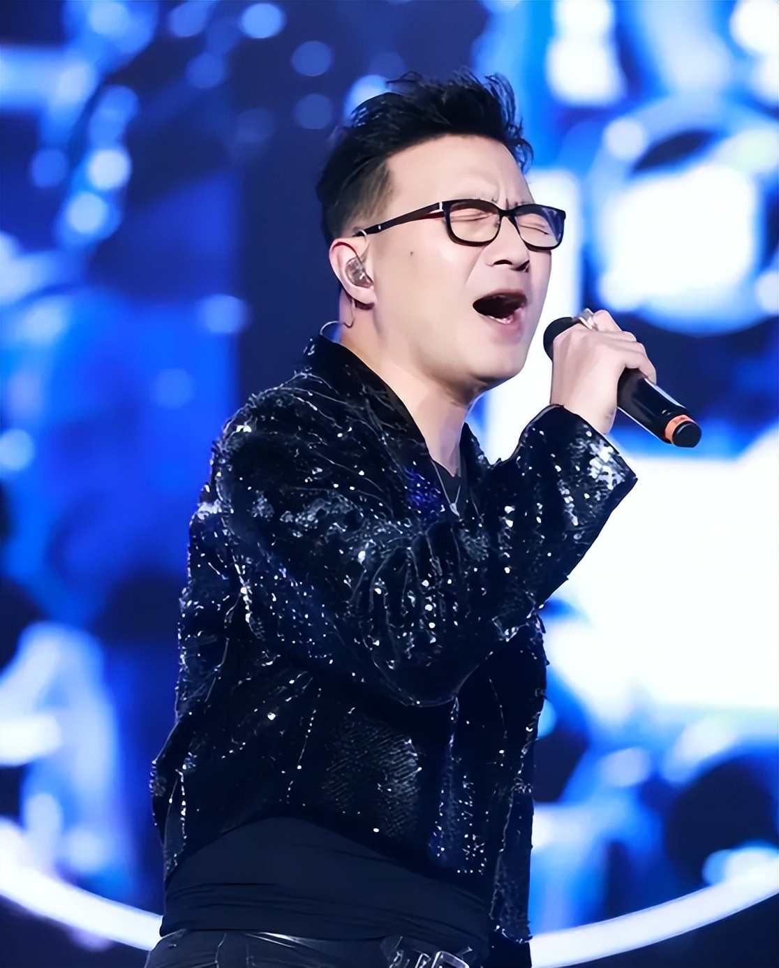 章子怡选择汪峰__章子怡和汪峰领证了么