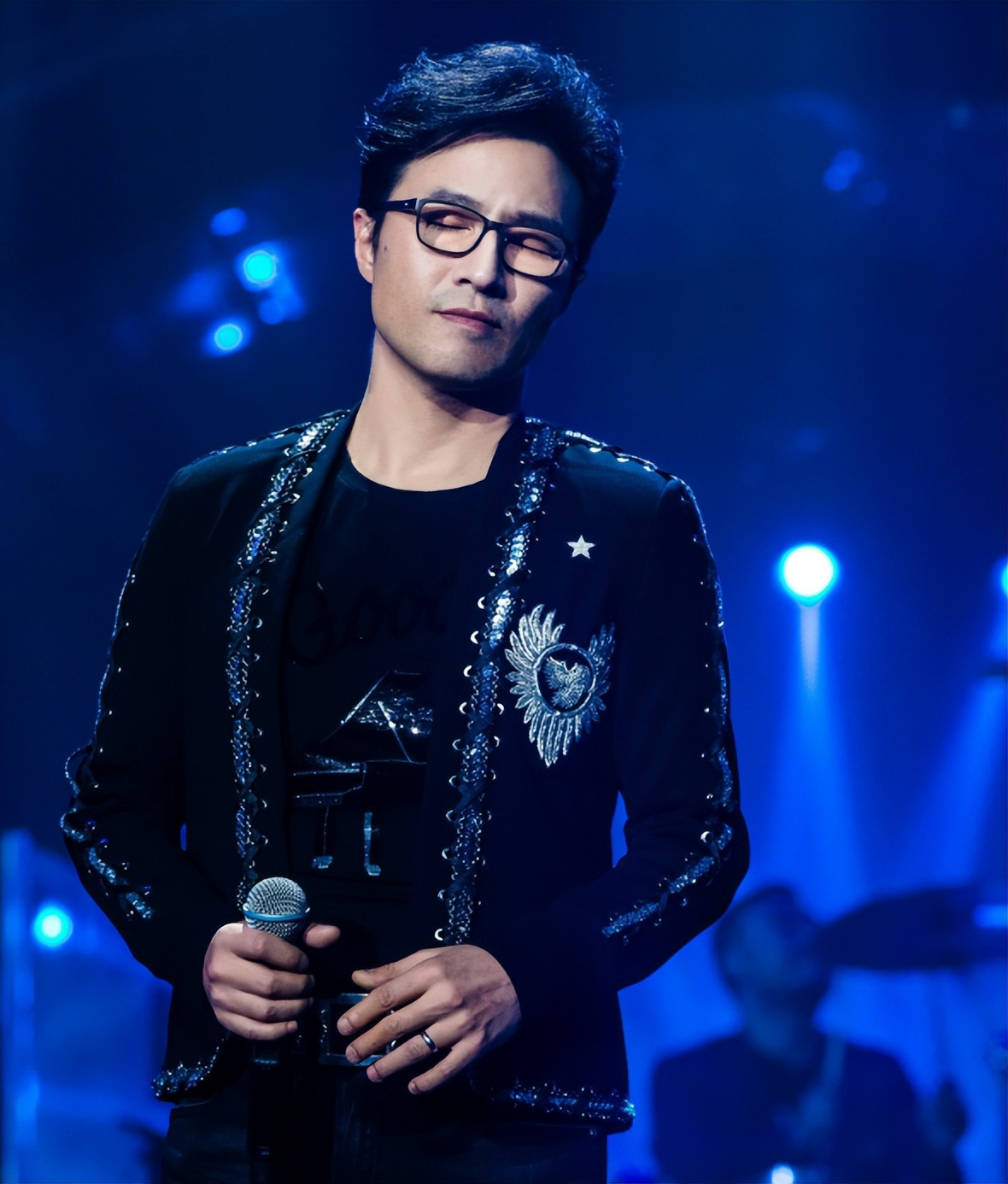 _章子怡选择汪峰_章子怡和汪峰领证了么