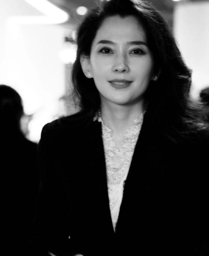 章子怡和汪峰领证了么_章子怡选择汪峰_