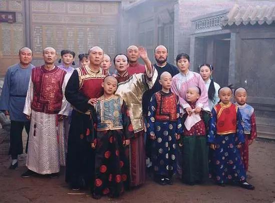 _当年代剧只剩爱情与日常，我们究竟还在看什么？_当年代剧只剩爱情与日常，我们究竟还在看什么？