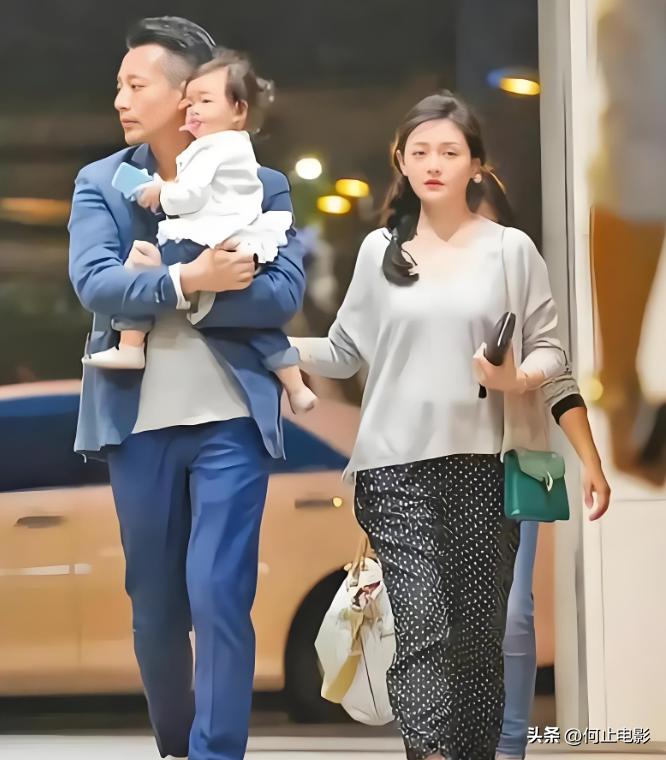 矛盾升级! 张兰回应了, 坦言有1万个儿子, 谈小菲身世, 自曝离婚内幕_矛盾升级! 张兰回应了, 坦言有1万个儿子, 谈小菲身世, 自曝离婚内幕_