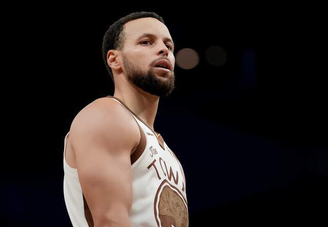 库里大战_库里大器晚成_