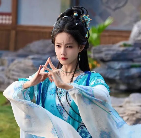 日播剧与周播剧的利弊__古装剧来袭