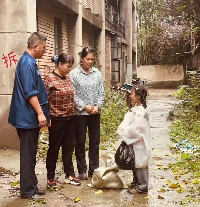 萌的、可控的、配合的：被短剧“选中”的孩子们 | 深度报道__萌的、可控的、配合的：被短剧“选中”的孩子们 | 深度报道