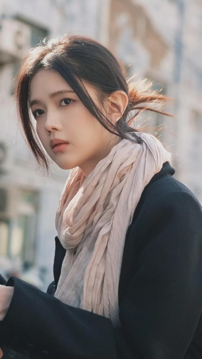 _颜值清新_又飒又美的女生