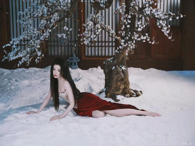 颜值清新__又飒又美的女生