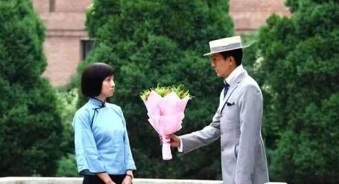 _谍战剧《乱世书香》开播，吴秀波、张鲁一、陶虹、姜武、咏梅主演_电视剧乱世书香演员表