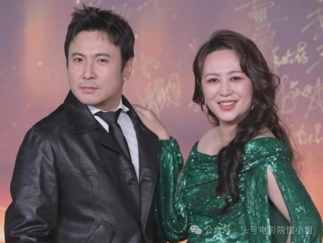 上班迟到惊恐表情包_沈腾老婆王琦资料曝光_