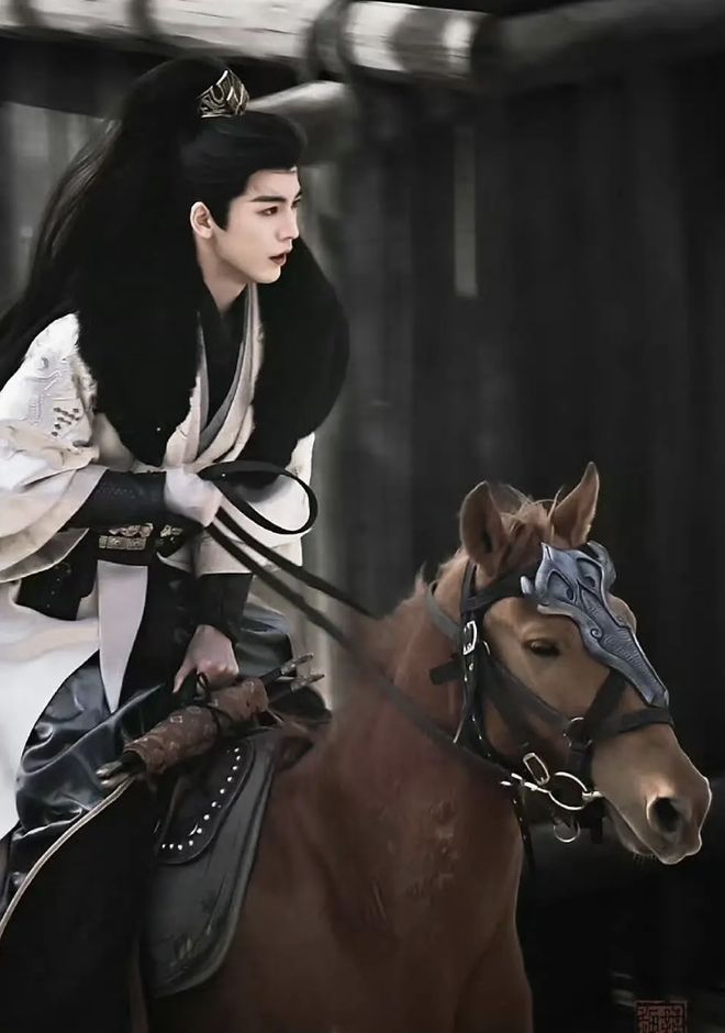 超越《狂飙》,《逐玉》成古装剧新标杆!张凌赫、田曦薇赢麻了_超越《狂飙》,《逐玉》成古装剧新标杆!张凌赫、田曦薇赢麻了_