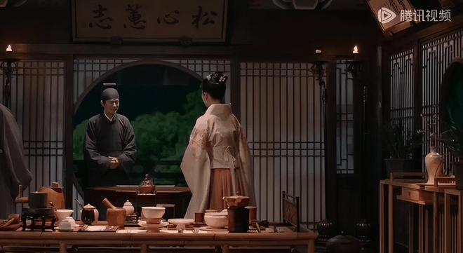 _蜜蜂少女队孔雪儿_孔雪儿和许和琪谁美