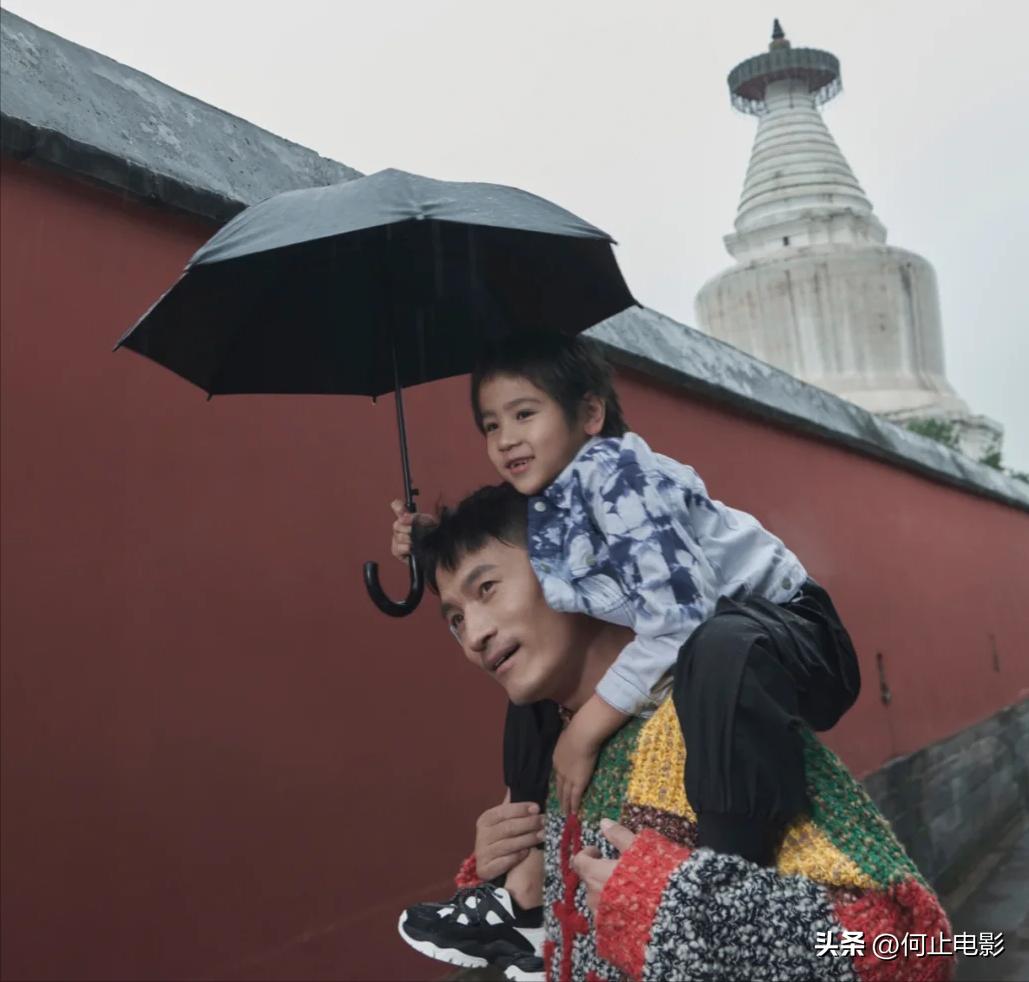 吃7年"软饭",转头爱上柯蓝,现娶小12岁美女,靠儿子火出圈!_吃7年"软饭",转头爱上柯蓝,现娶小12岁美女,靠儿子火出圈!_