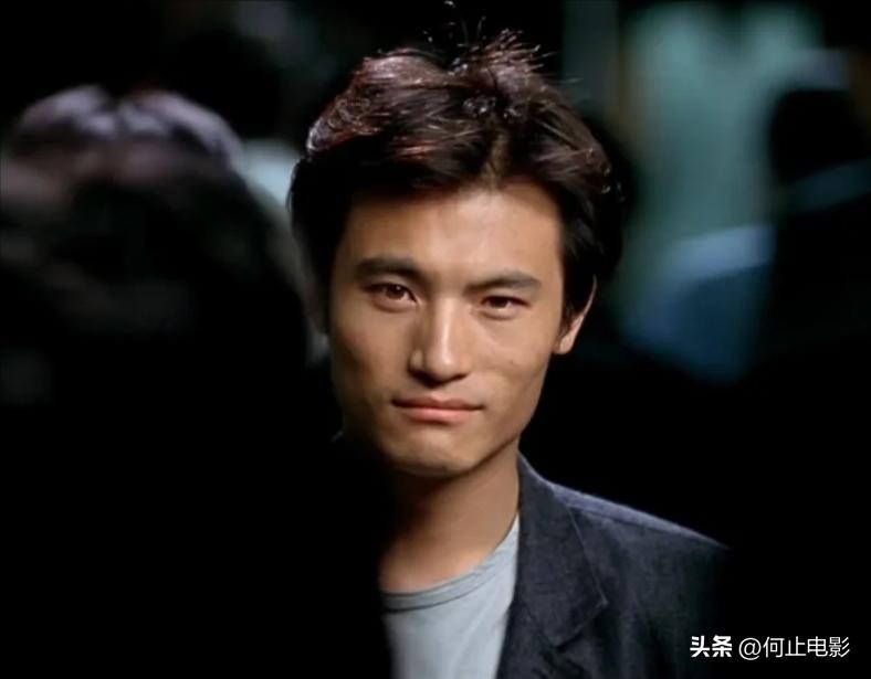 _吃7年"软饭",转头爱上柯蓝,现娶小12岁美女,靠儿子火出圈!_吃7年"软饭",转头爱上柯蓝,现娶小12岁美女,靠儿子火出圈!