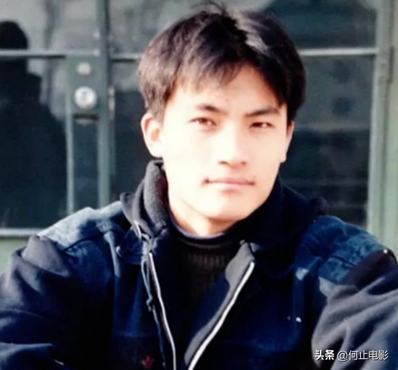 吃7年"软饭",转头爱上柯蓝,现娶小12岁美女,靠儿子火出圈!_吃7年"软饭",转头爱上柯蓝,现娶小12岁美女,靠儿子火出圈!_